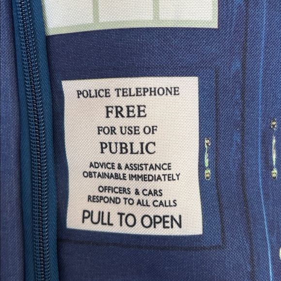 Blue TARDIS Backpack - Picture 4 of 7